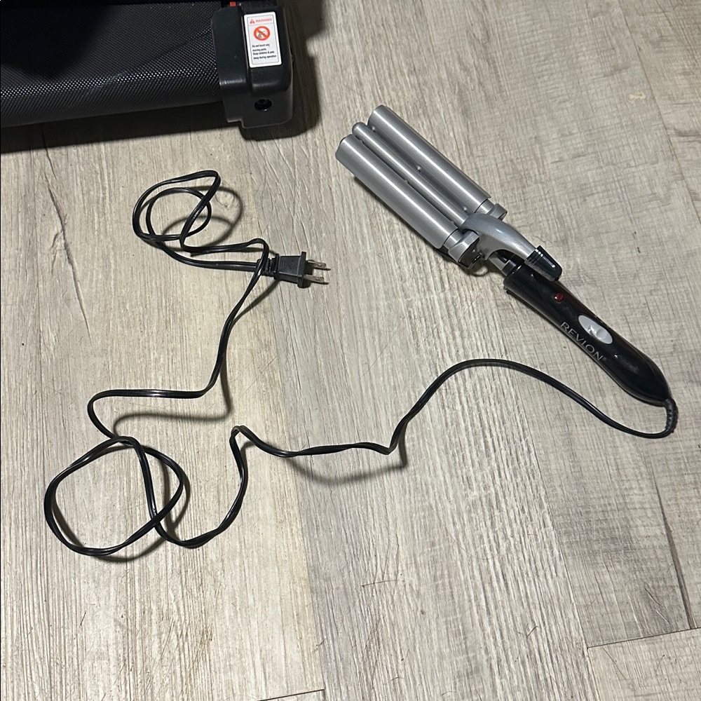 Revlon Triple Barrel Silver Hair Styler